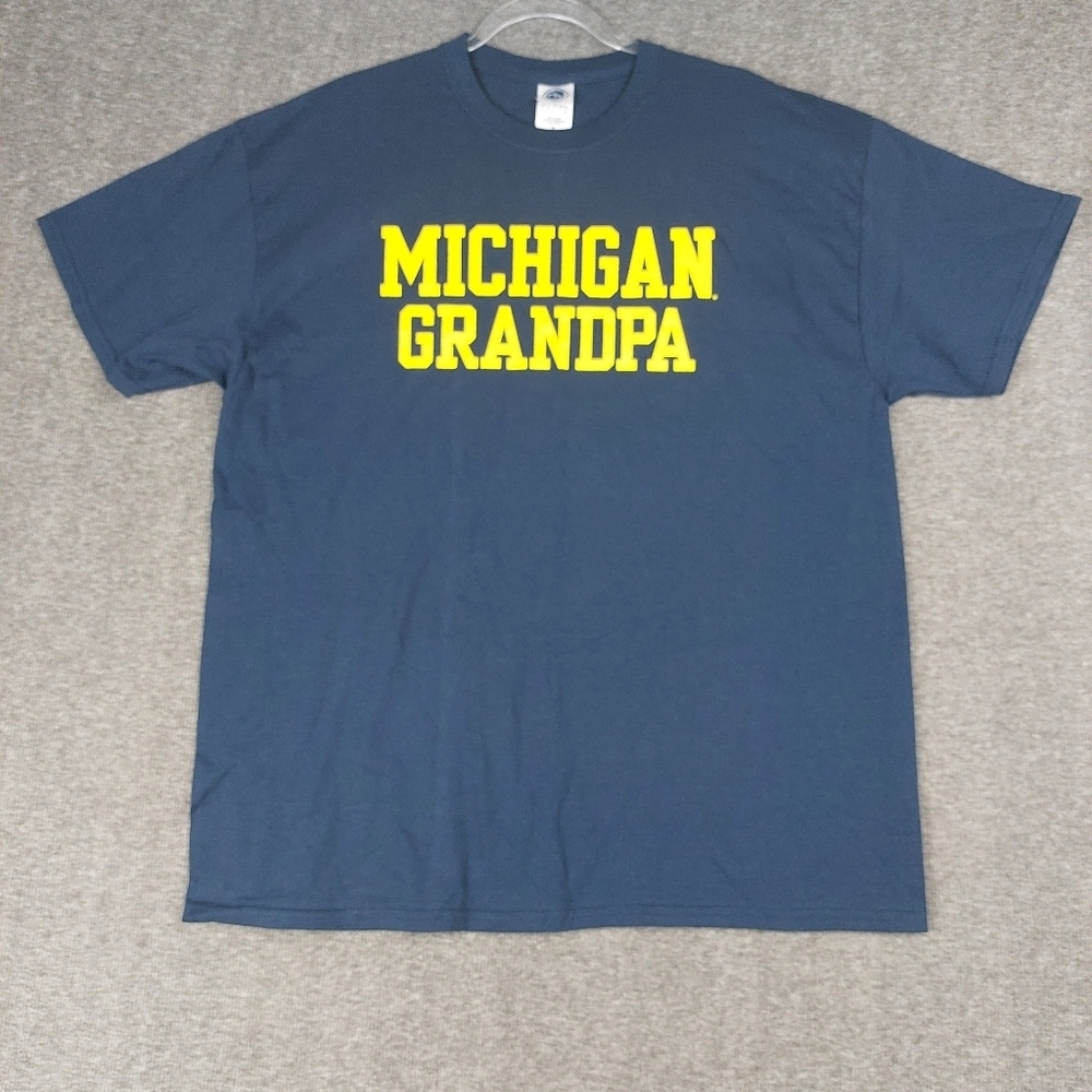 NEW AGENDA MICHIGAN GRANDPA UNIVERSITY OF MICHIGAN BLUE CREW NECK TSHIRT SIZE XL